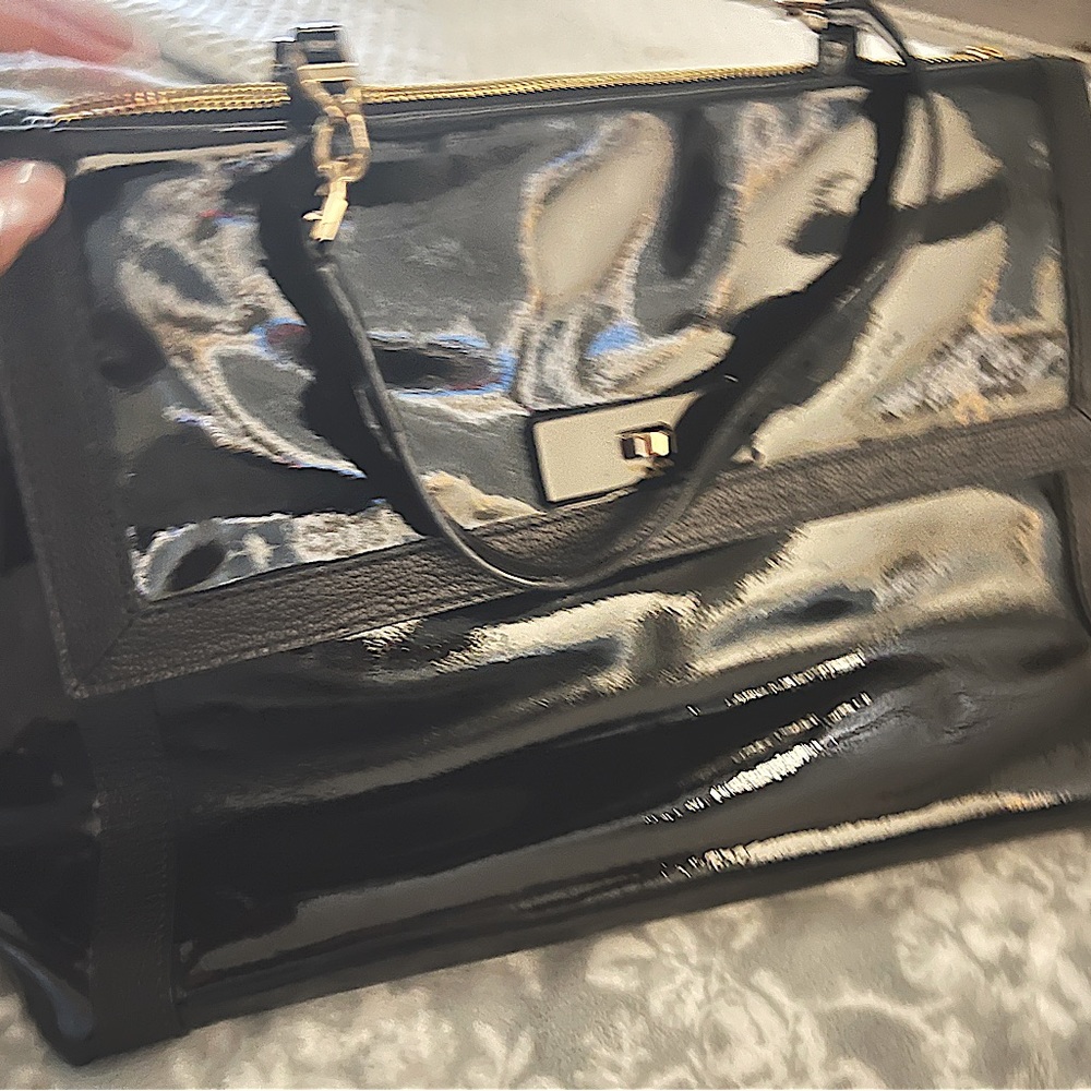 Just reduced- Like new Kate Spade patent leather Handbag